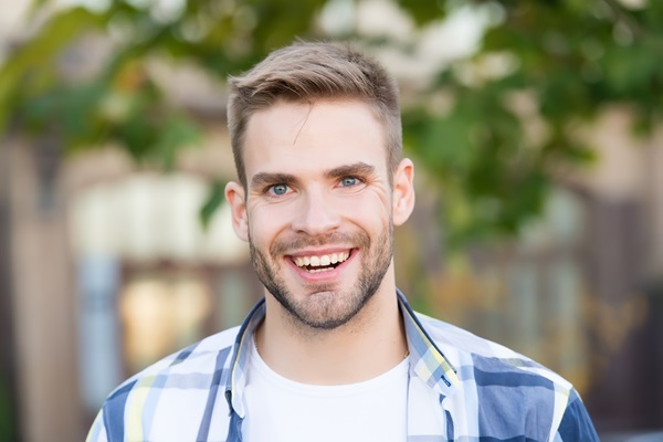 Cosmetic Dentistry Procedures For Discolored Teeth